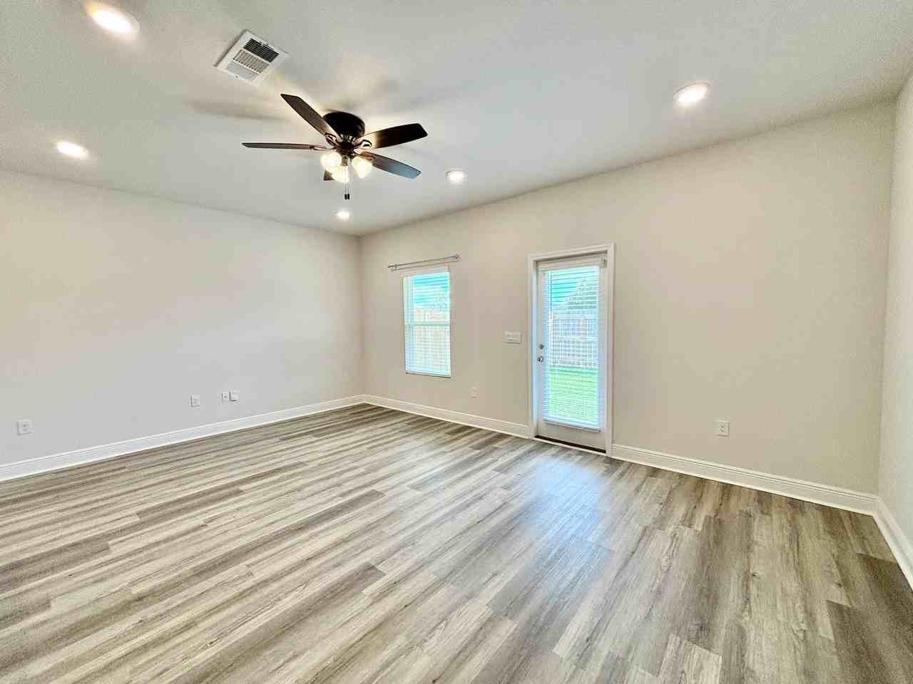 4177 Pendragon Cir - Photo 4 of 19