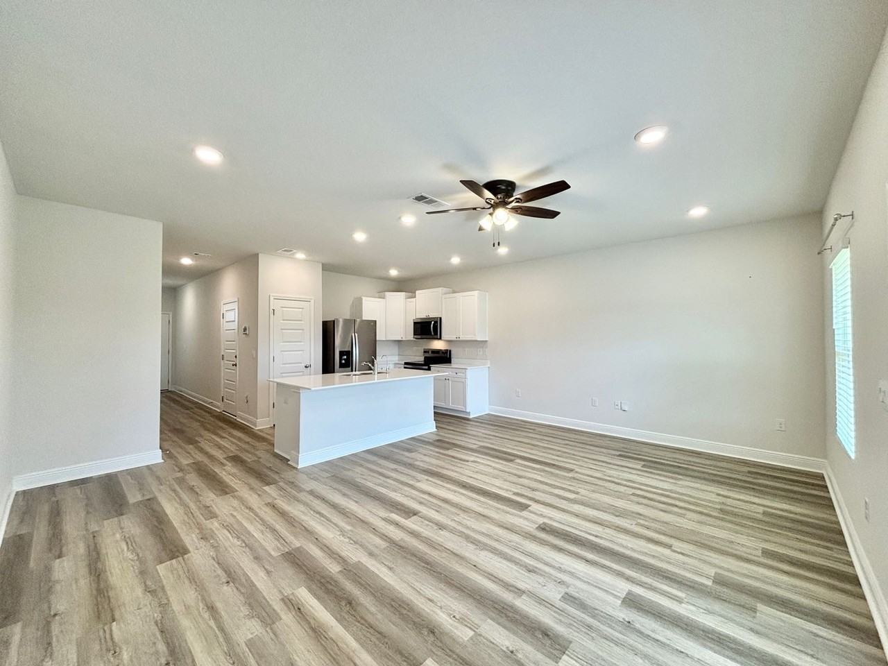 4177 Pendragon Cir - Photo 5 of 19