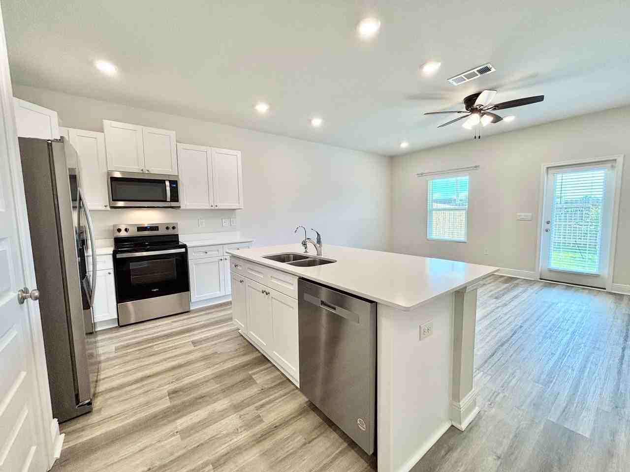 4177 Pendragon Cir - Photo 6 of 19