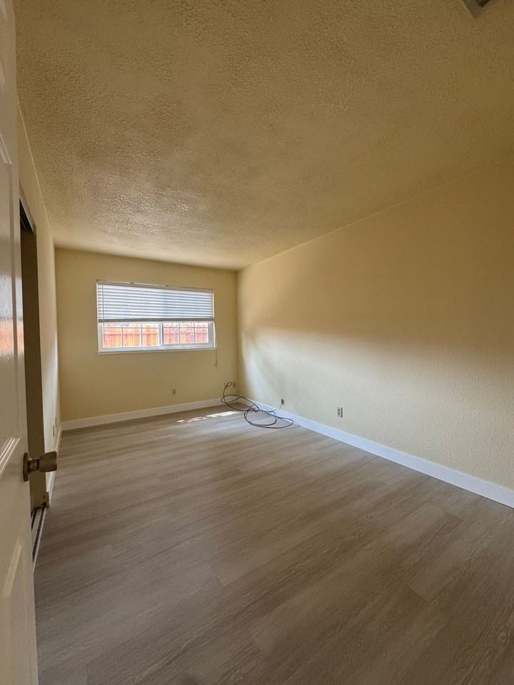 18 Tearpak Ct - Photo 5 of 11