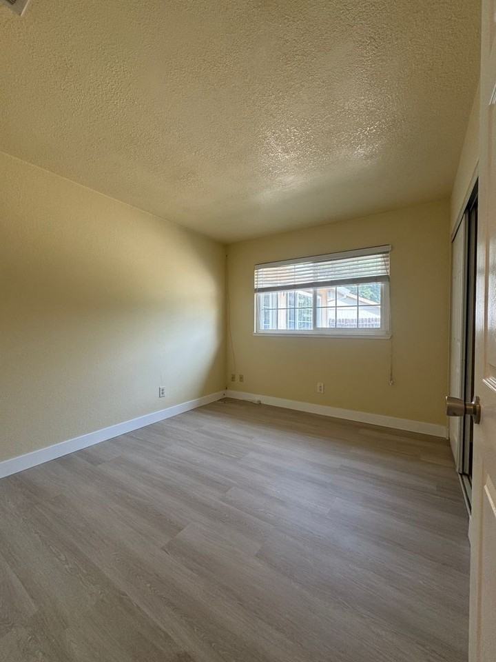 18 Tearpak Ct - Photo 6 of 11
