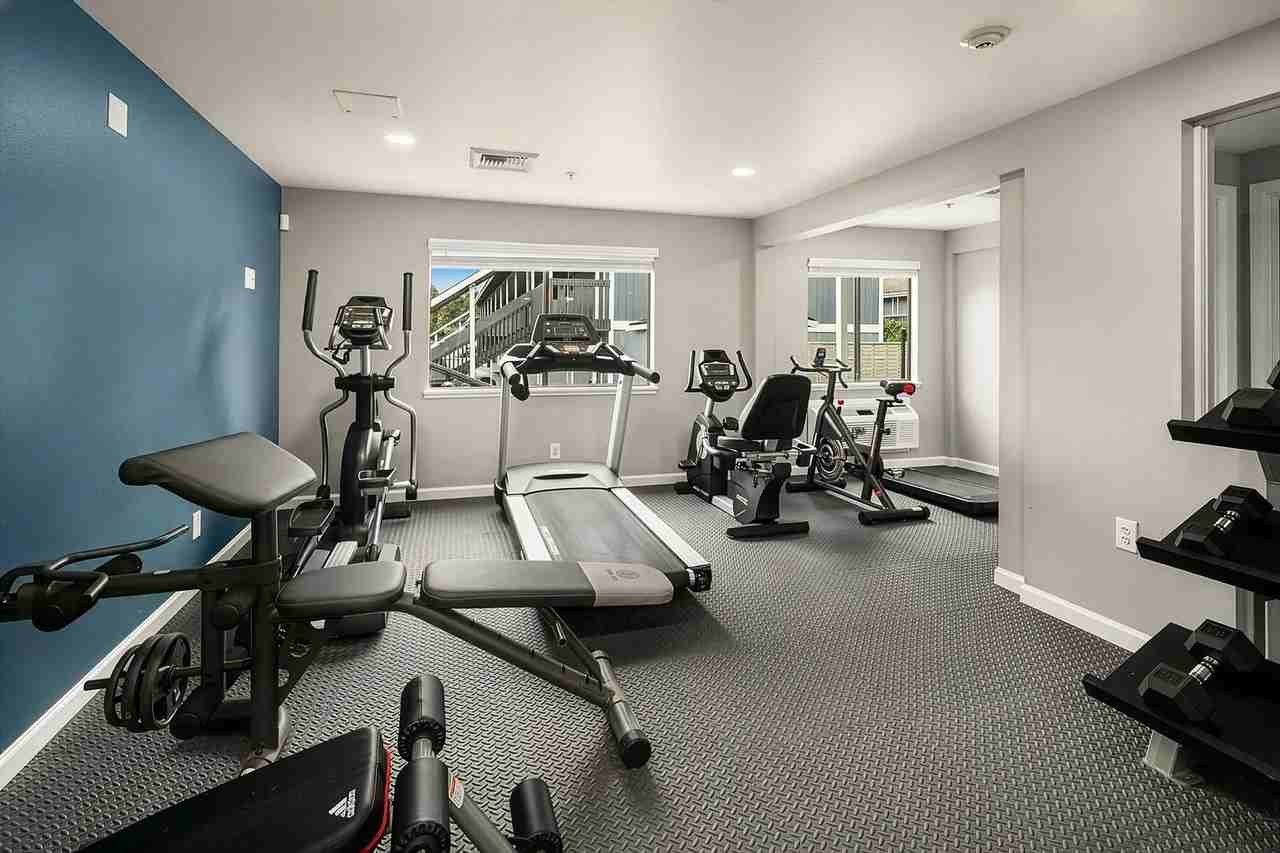 Indigo Apartments - Photo 3 of 11