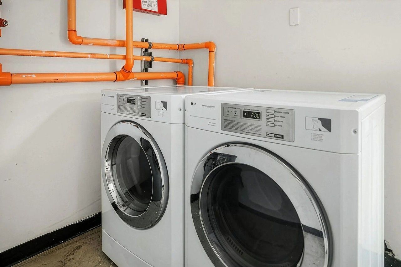 Indigo Apartments - Photo 5 of 11
