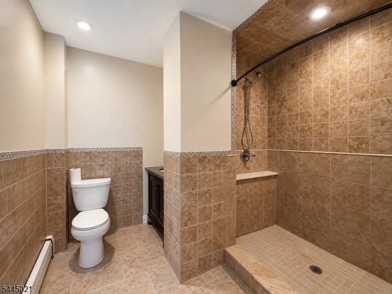 288 N 6th St #2 - Photo 4 of 11