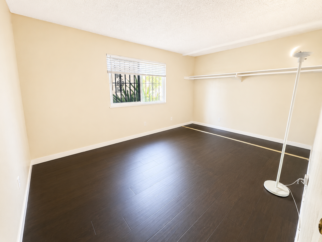 4267 44th St #8 - Photo 4 of 14