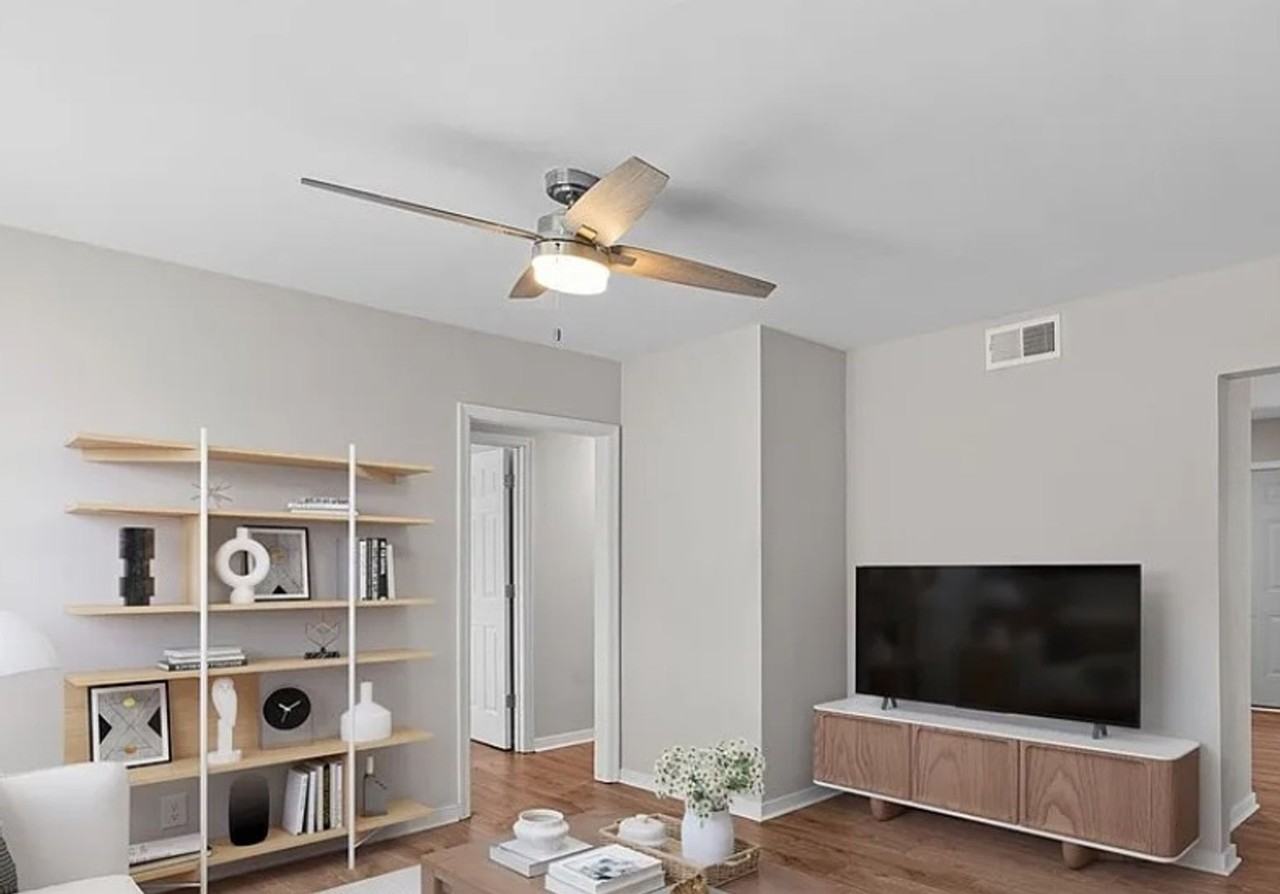 4223 Chamberlayne Ave - Photo 2 of 20
