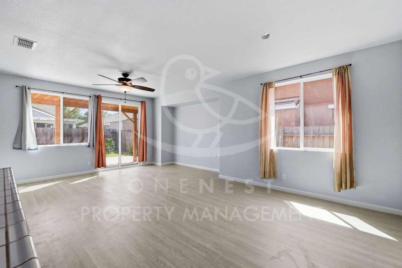 2190 August Way - Photo 5 of 22
