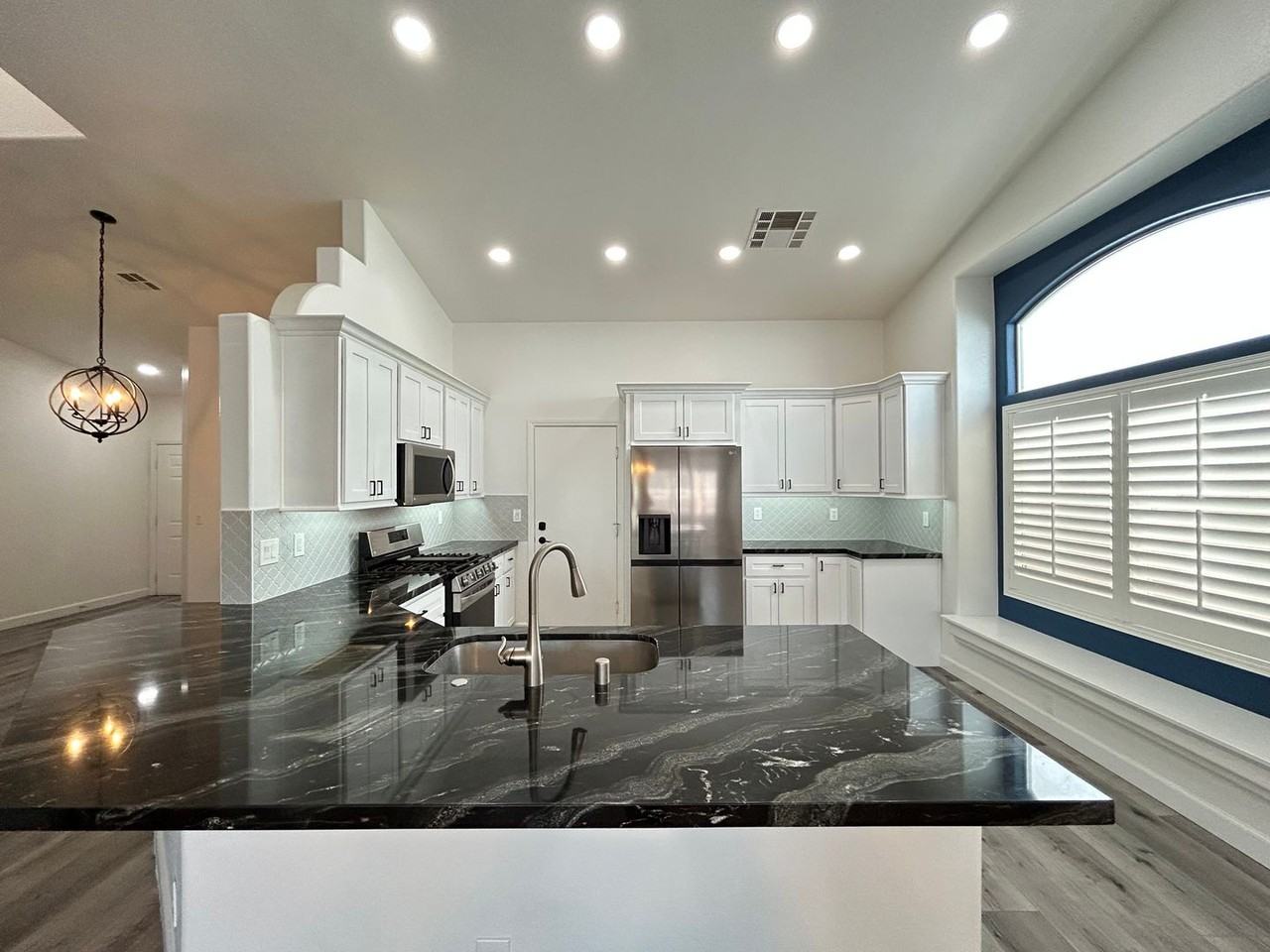 218 Black Eagle Ave - Photo 6 of 23