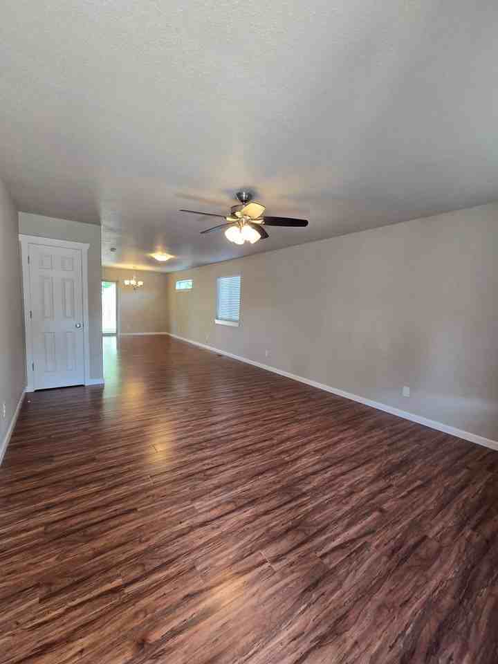 825 Hickory St Nw - Photo 3 of 35