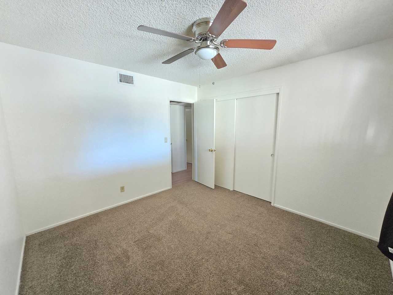 440 Cheyenne Cir - Photo 7 of 11