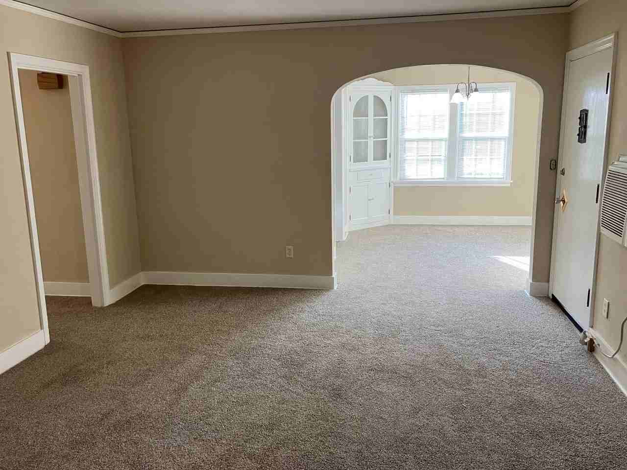 1710 Norway St Ne - Photo 4 of 27
