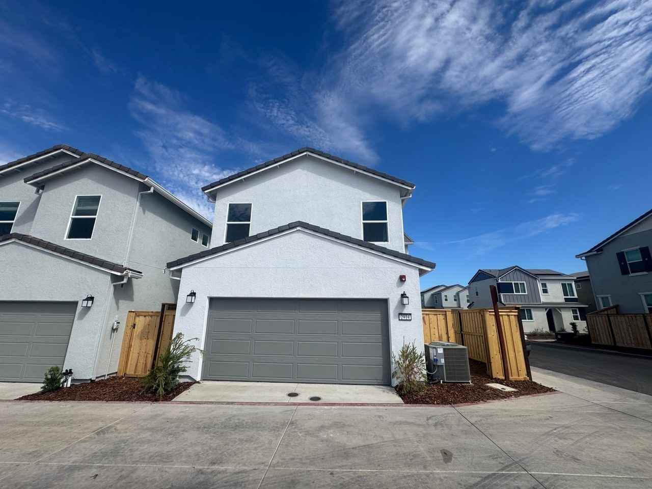 2914 Skyward Ln - Photo 3 of 19