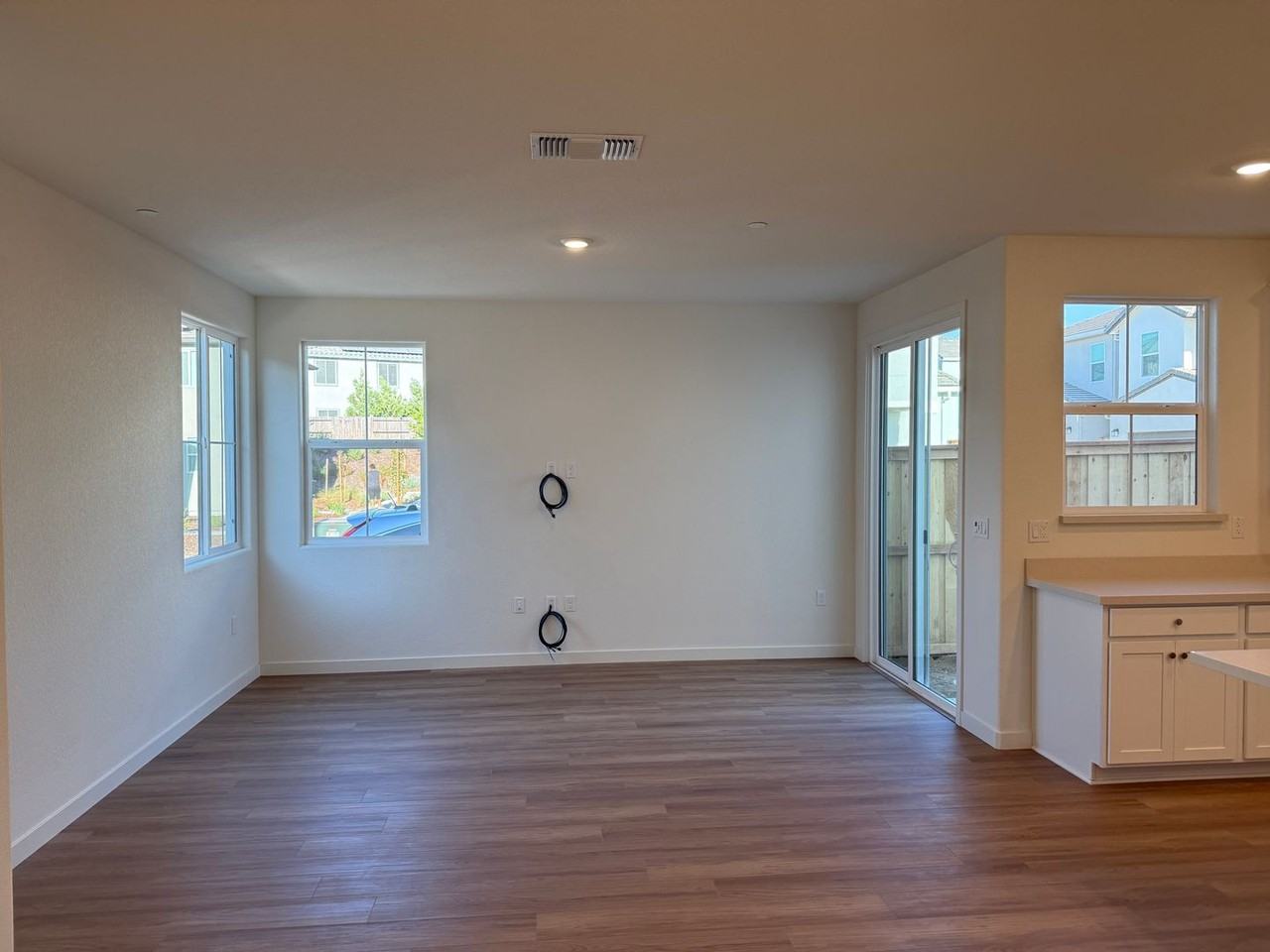 2914 Skyward Ln - Photo 6 of 19