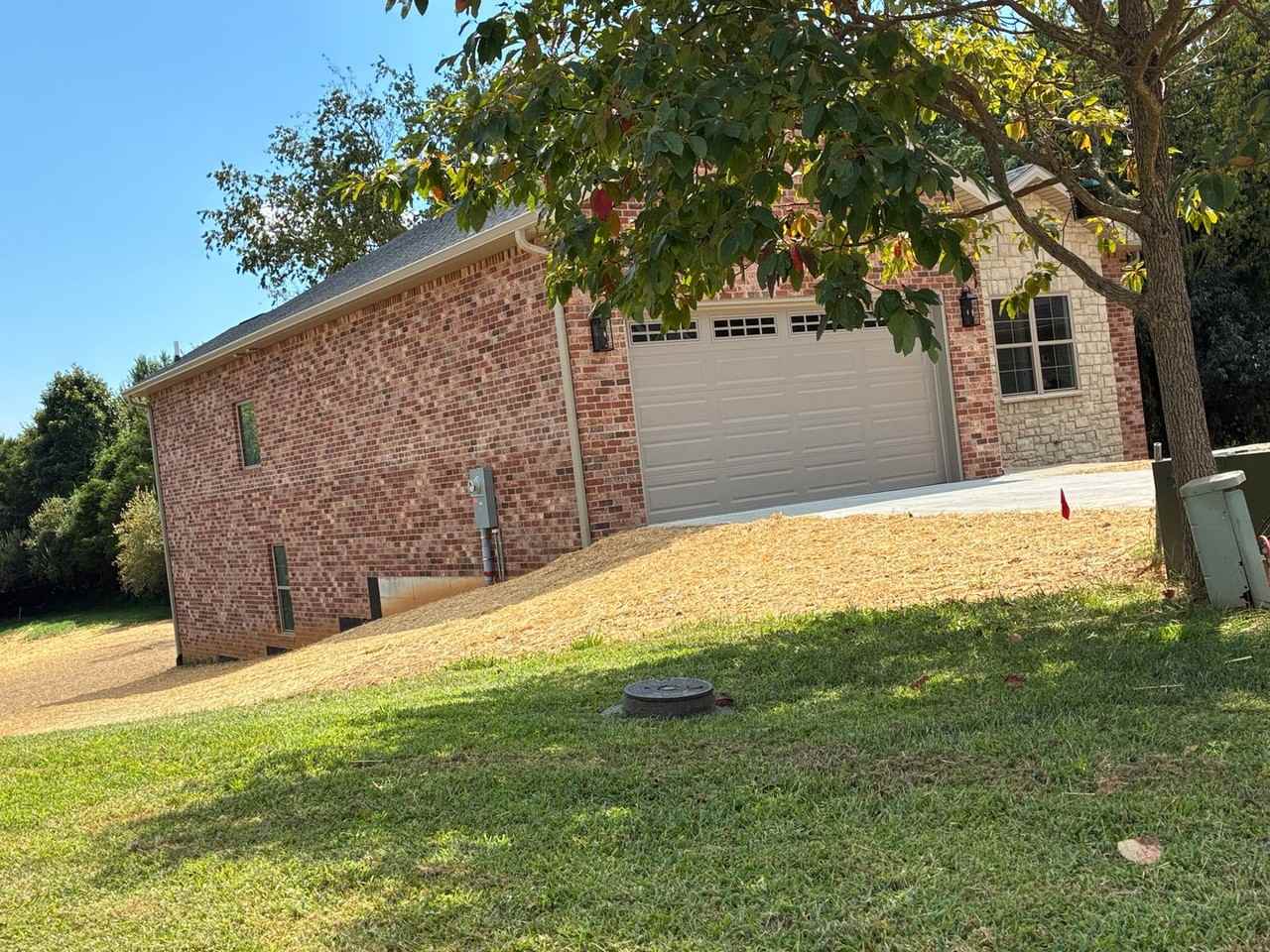 102 Twin Lakes Dr - Photo 2 of 50
