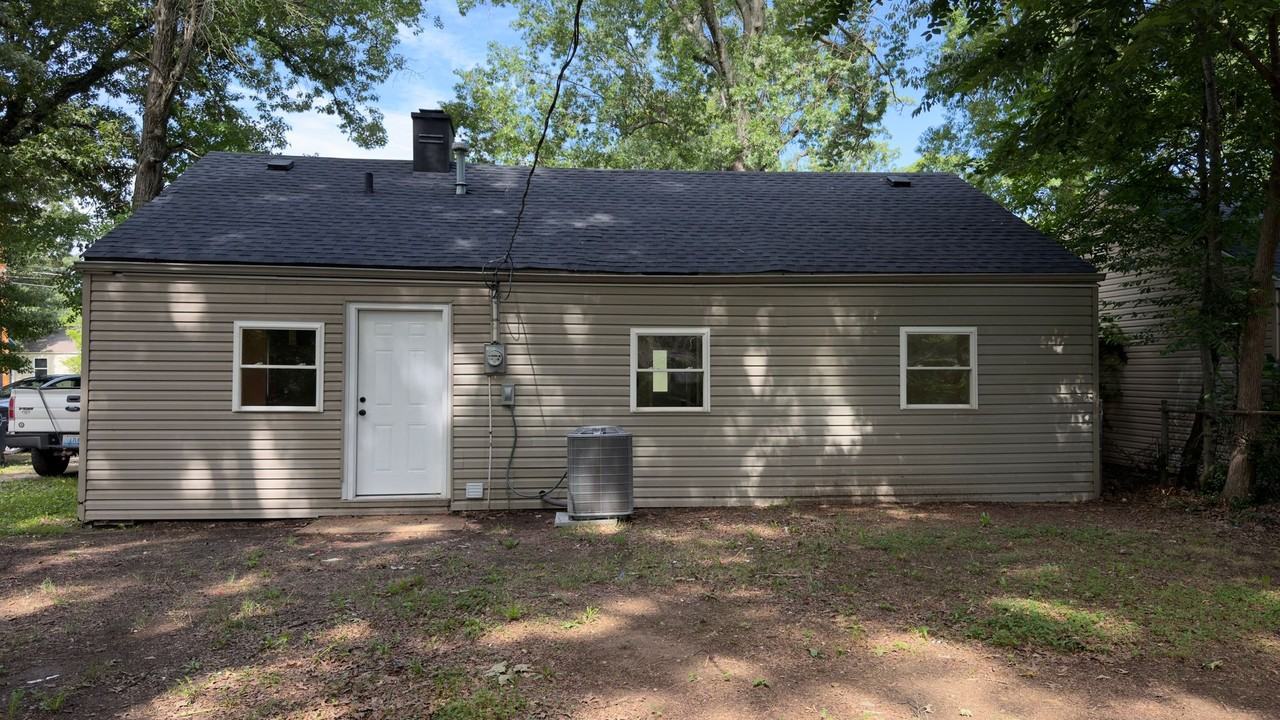 942 N 26th St - Photo 6 of 14