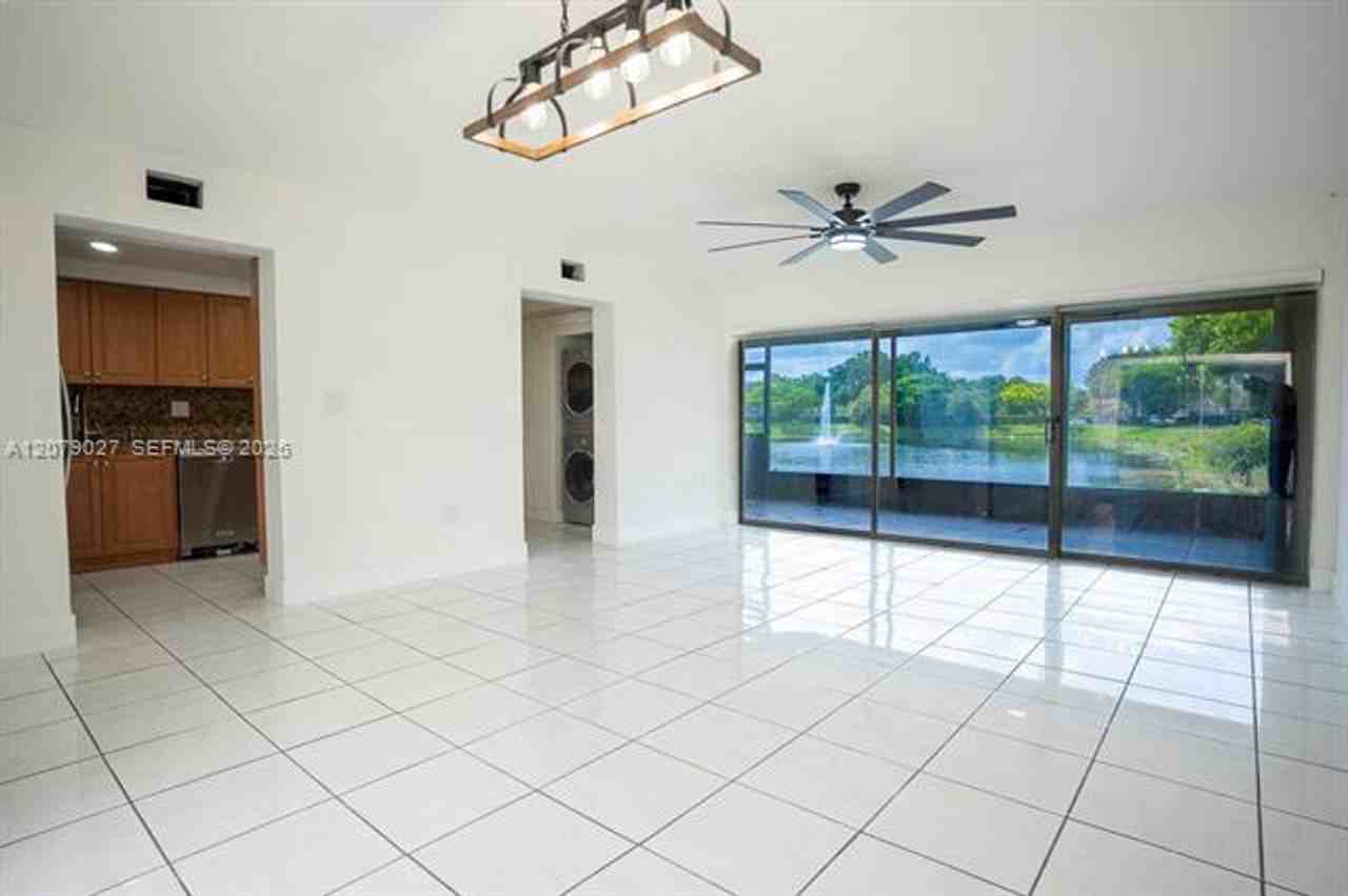 14295 14295 Kendale Lakes Cir th 14295 - Photo 7 of 26