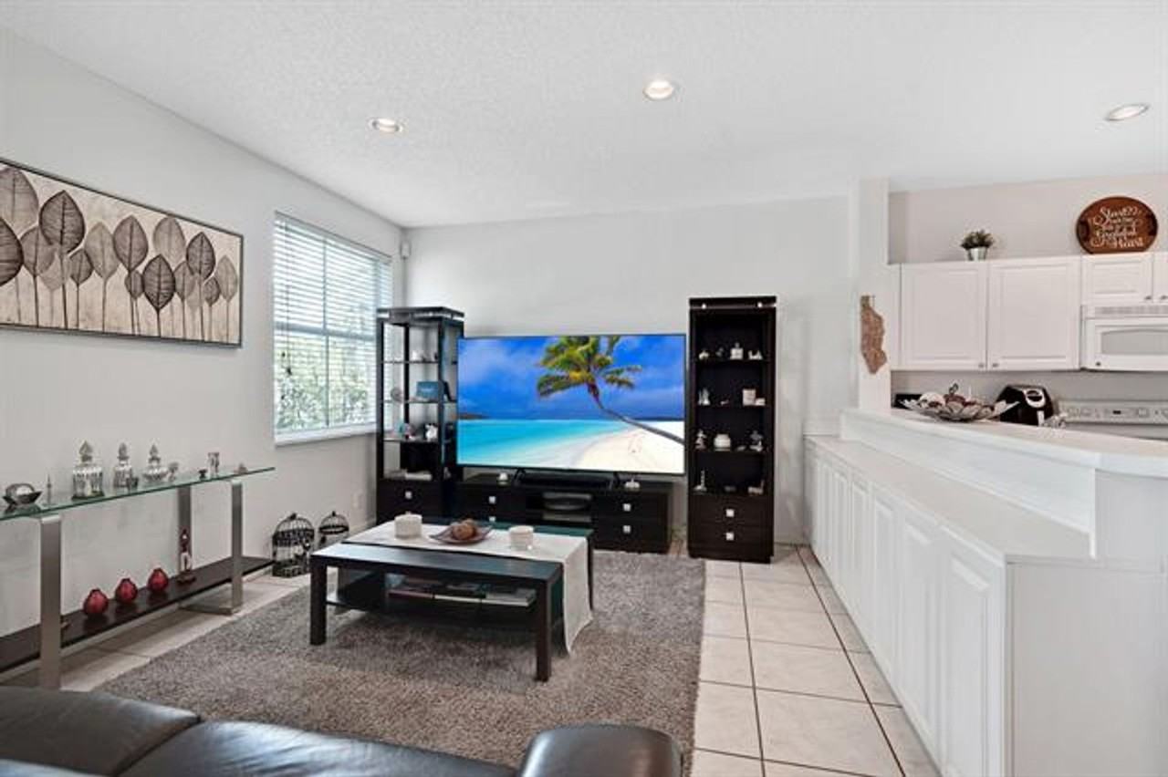 1457 Banyan Way #1457 - Photo 3 of 40
