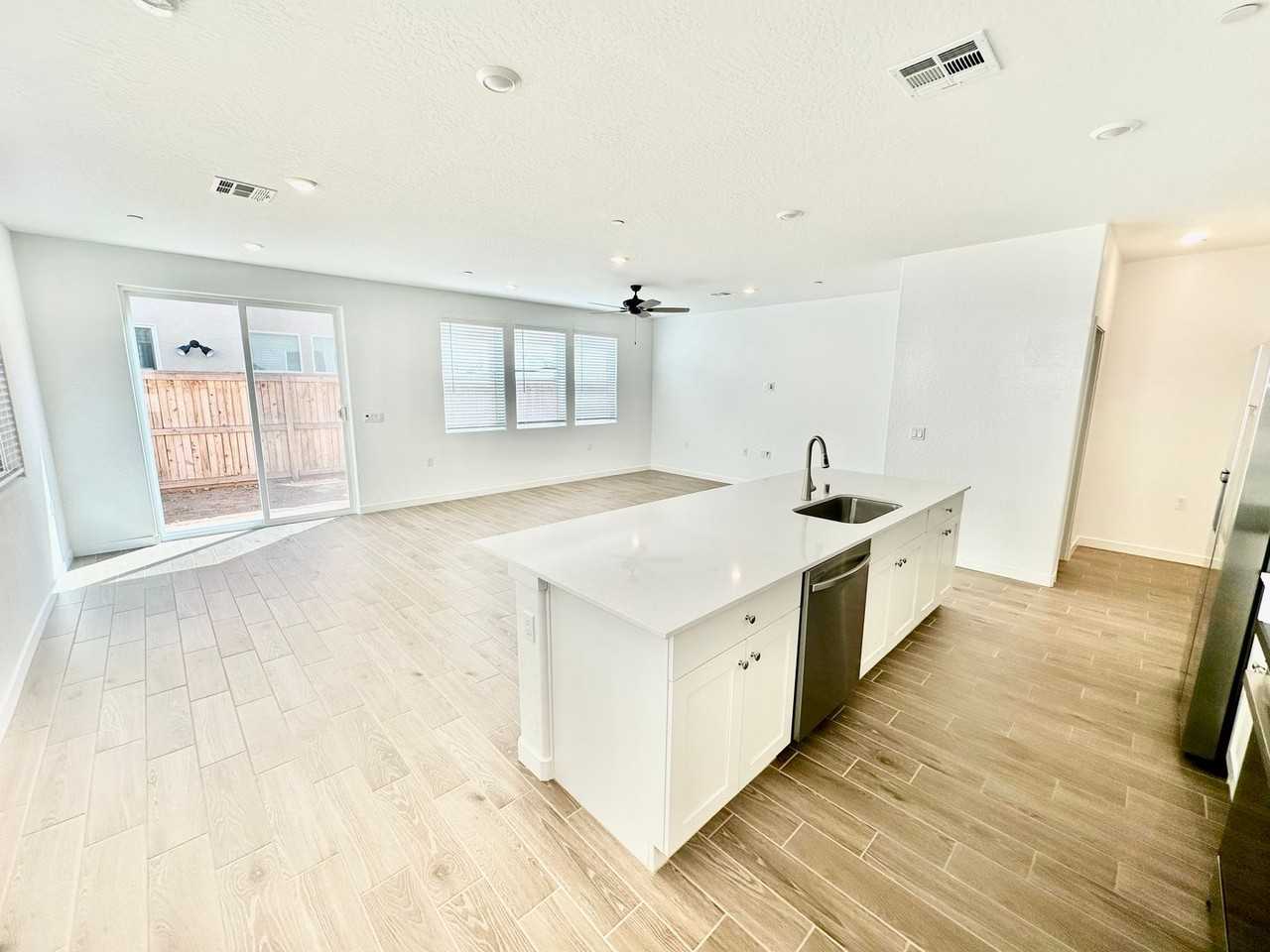 878 Fruitwood Ave - Photo 3 of 37