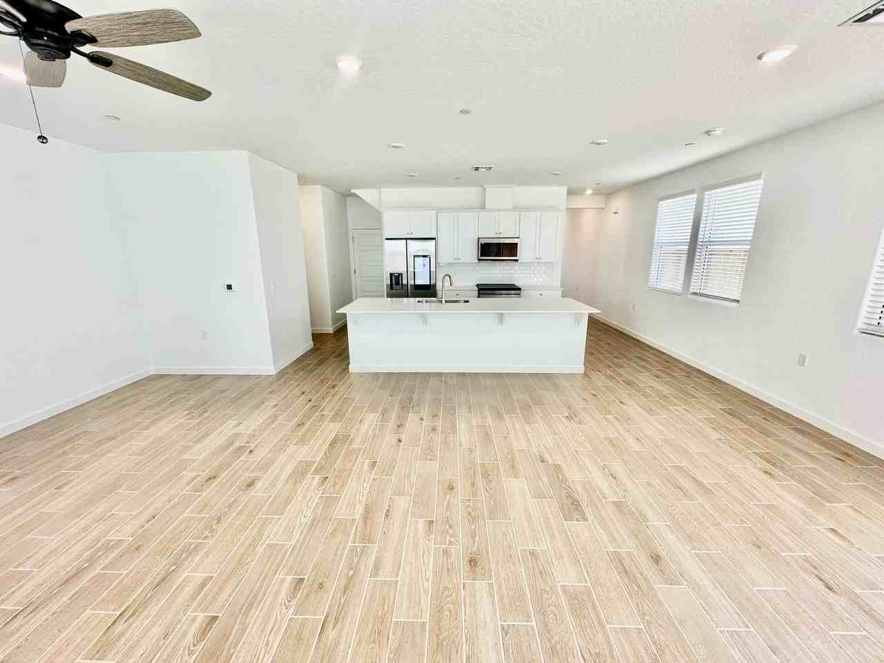 878 Fruitwood Ave - Photo 7 of 37