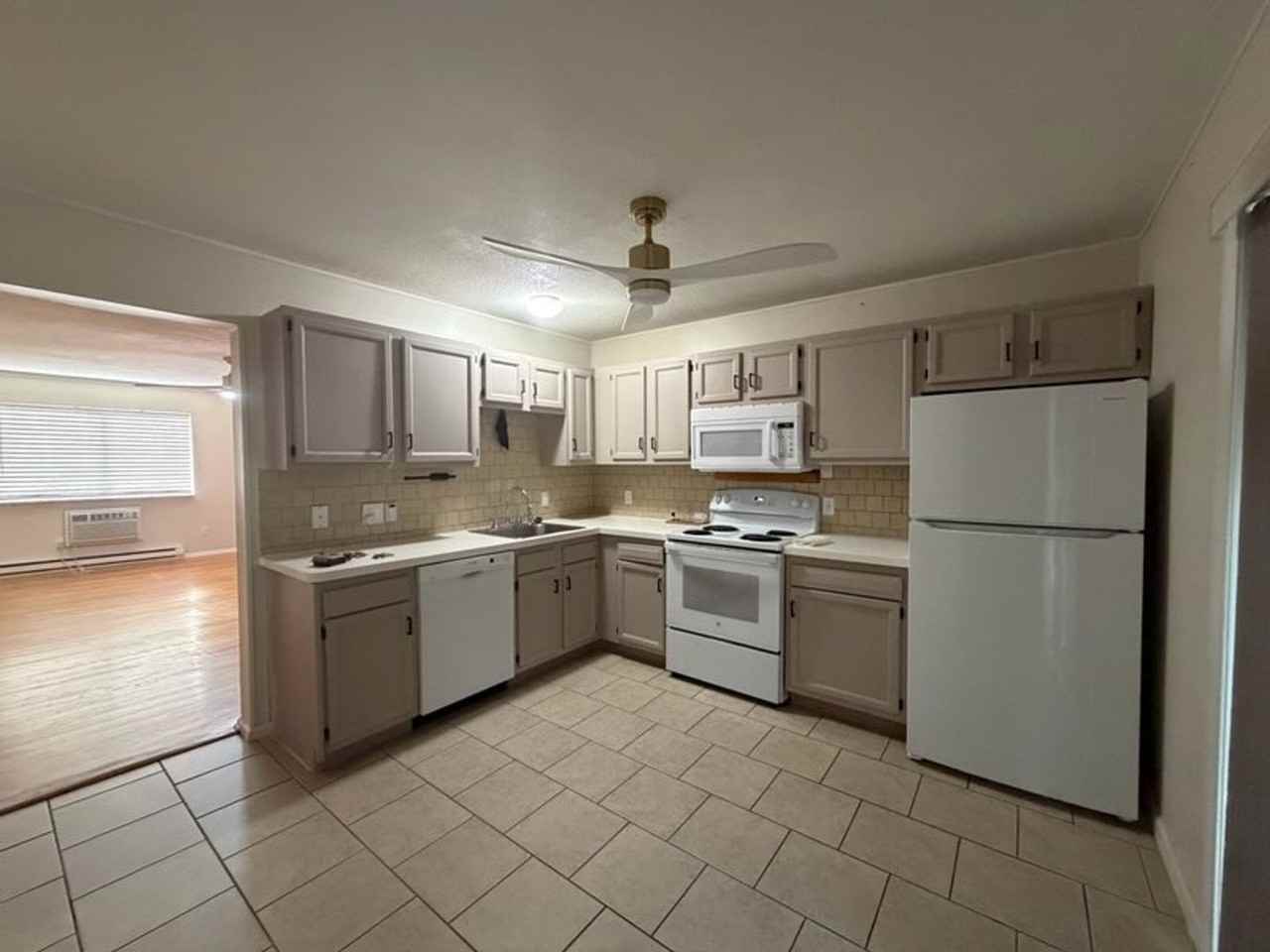 181 Hicks St - Photo 2 of 16