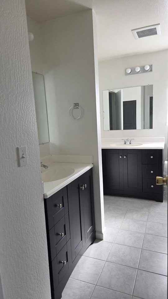 1220 Pine Creek Way - Photo 2 of 16