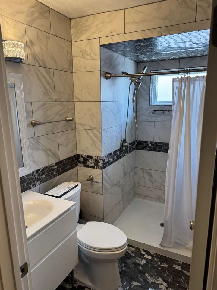 1016 Bracken Ave - Photo 3 of 19