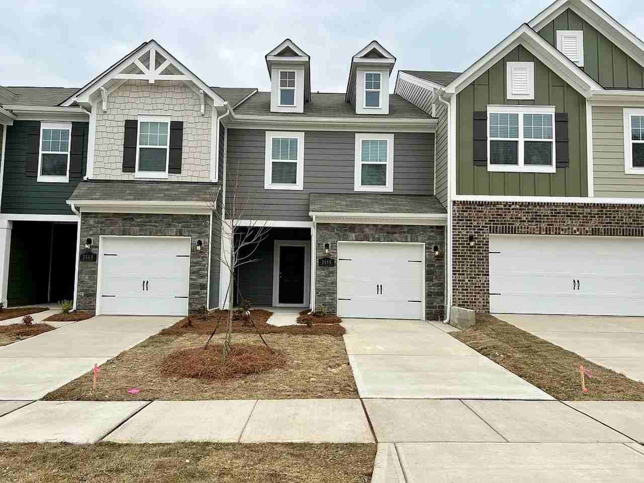 3546 Secrest Lndg - Photo 3 of 49