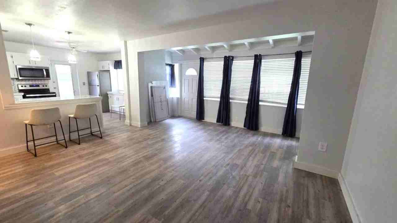 2539 Cleveland St - Photo 7 of 17