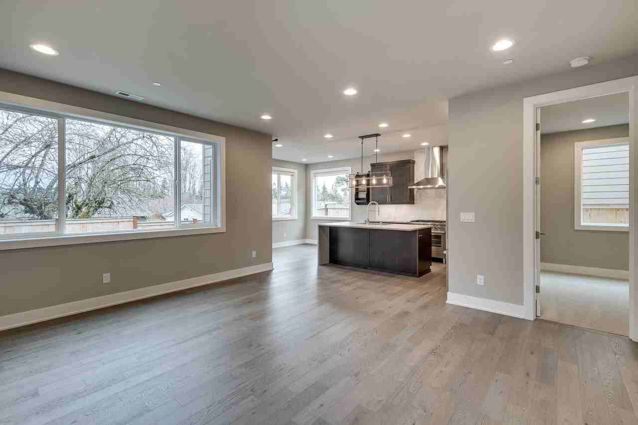 10284 133rd Ct Ne - Photo 4 of 29