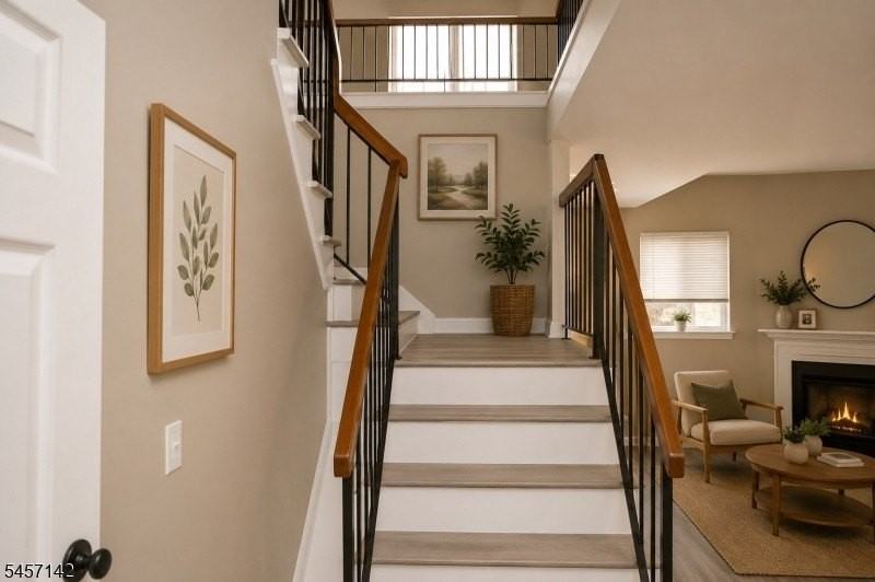 910 Reed Ct - Photo 2 of 24