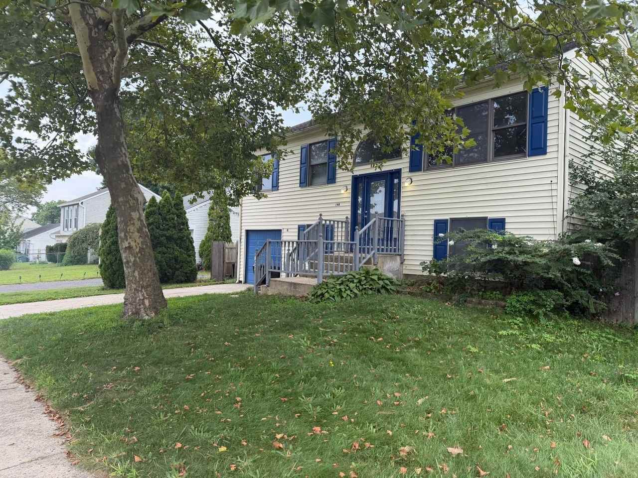 198 Village Dr - Photo 3 of 29
