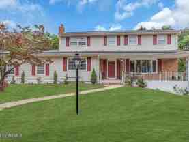 151 Cardinal Dr - Photo 1 of 1