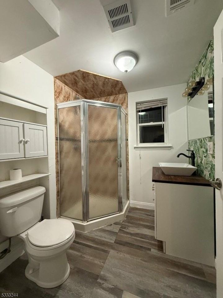 139 Mapes Ave - Photo 6 of 6