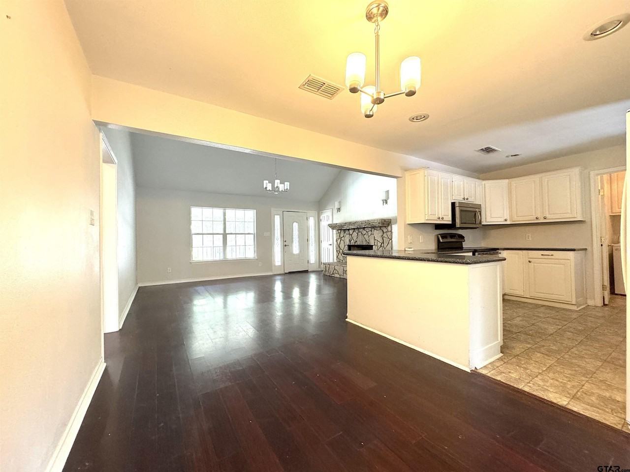 645 County Road 3999 - Photo 2 of 25