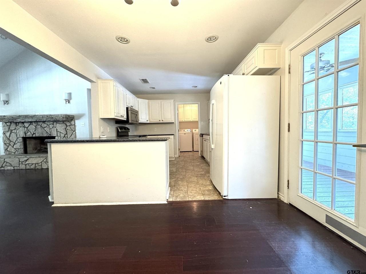 645 County Road 3999 - Photo 4 of 25