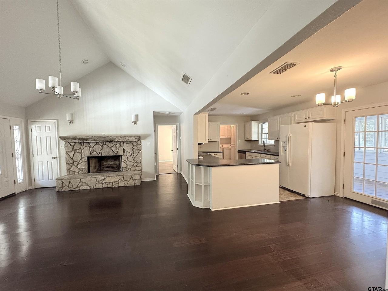 645 County Road 3999 - Photo 5 of 25