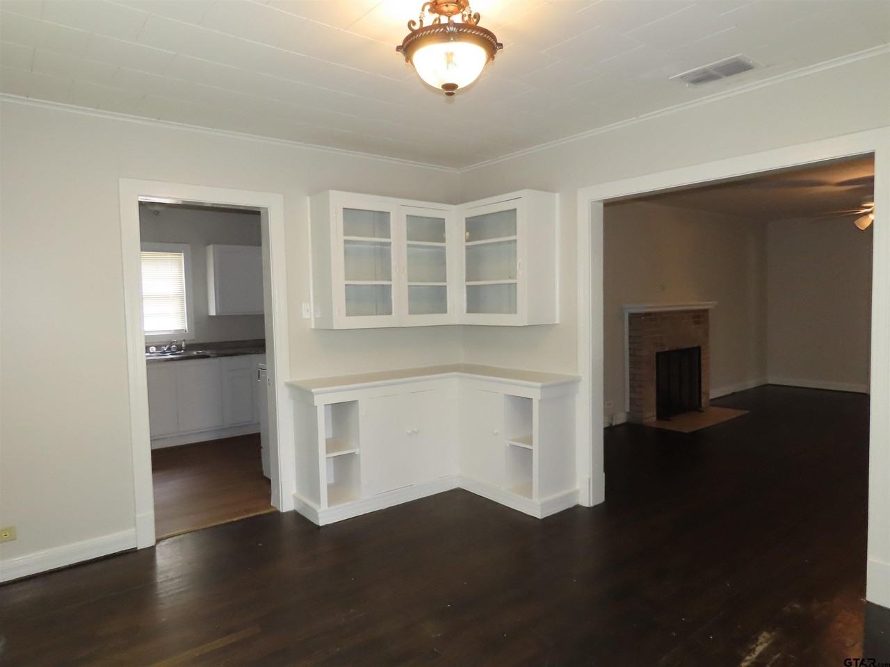 1306 S Glenwood Blvd - Photo 6 of 24