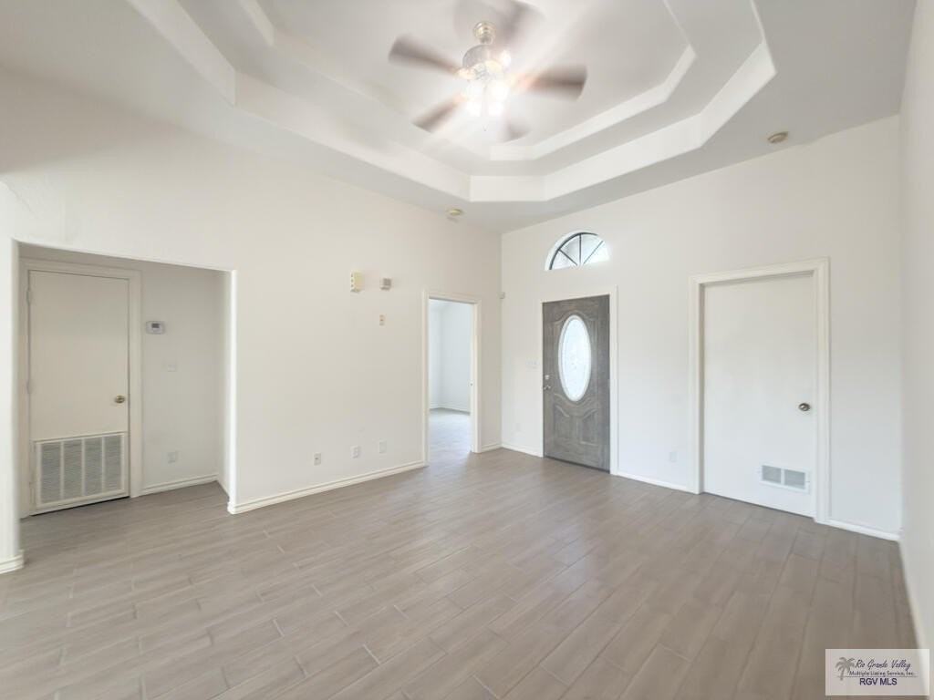 5894 Lourdes Blvd - Photo 5 of 35