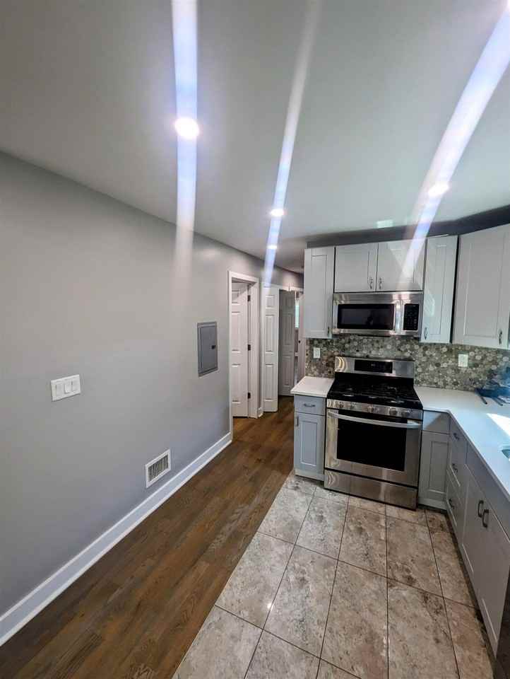 440 New York Ave #1 - Photo 4 of 19