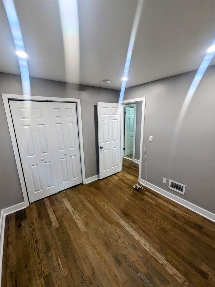 440 New York Ave #1 - Photo 7 of 19