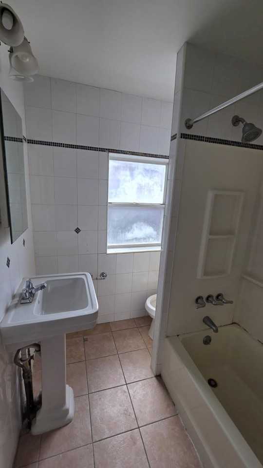 1232 South Broad Street, Unit 3F - Photo 2 of 6