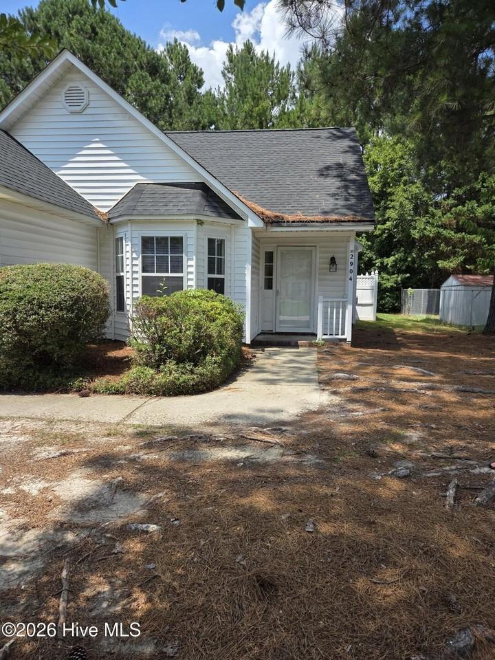 2904 Rockport Dr - Photo 2 of 14