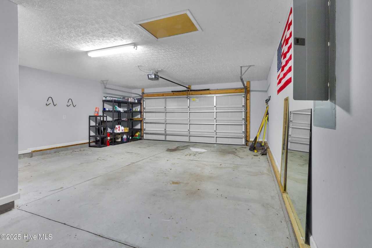 2804 Walter Dr - Photo 4 of 24