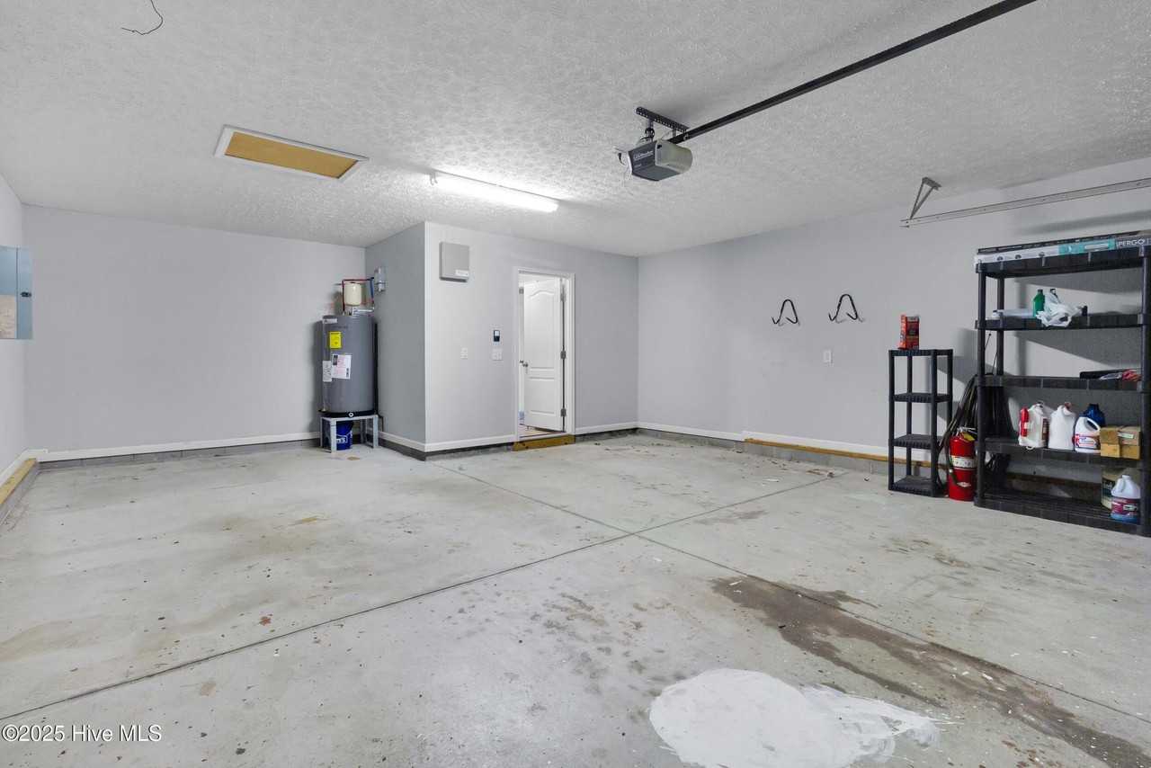 2804 Walter Dr - Photo 5 of 24