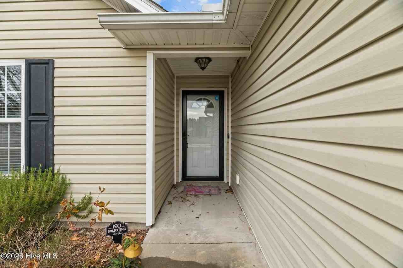 180 Crooked Run Dr - Photo 2 of 30