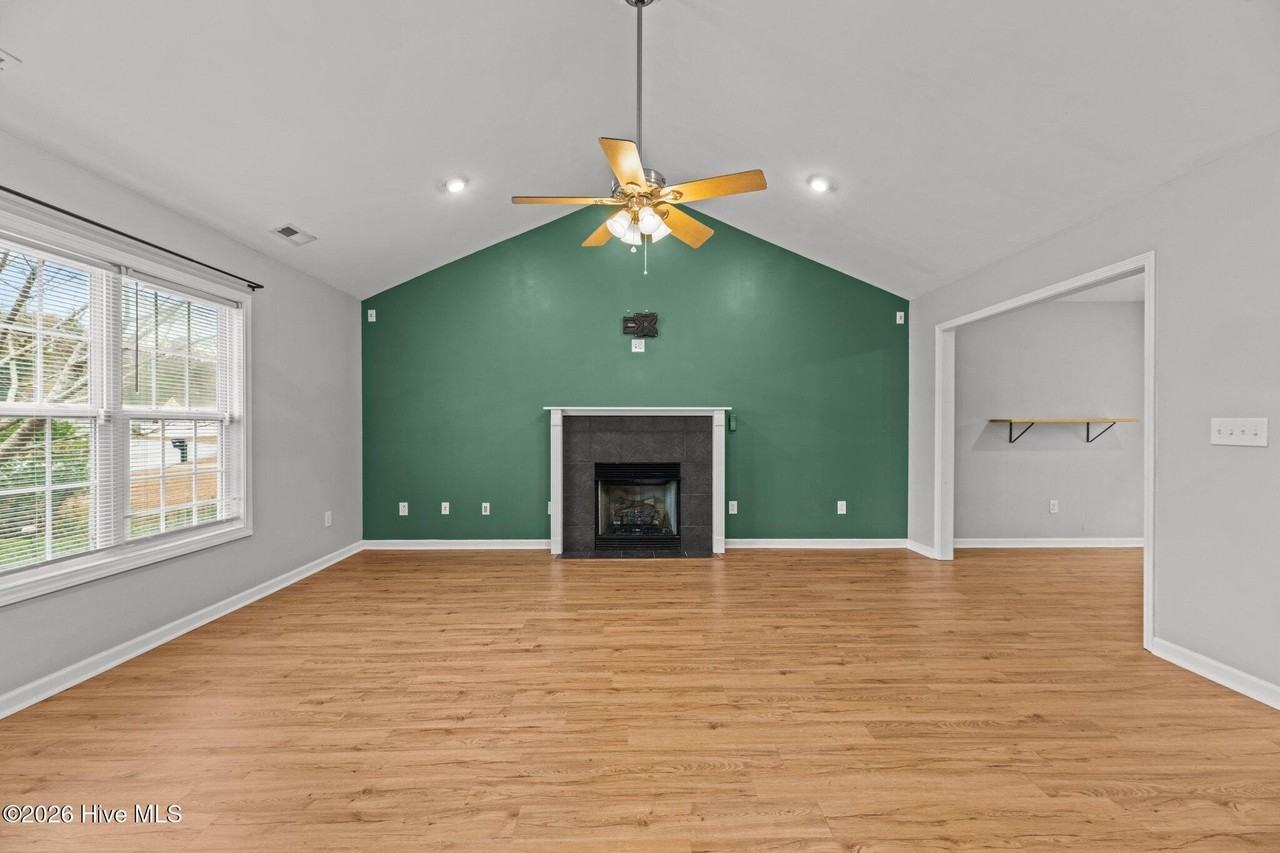 180 Crooked Run Dr - Photo 5 of 30