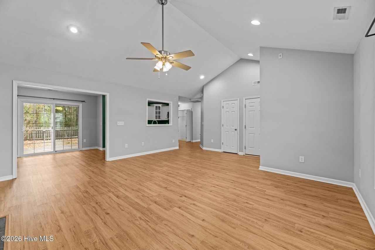 180 Crooked Run Dr - Photo 6 of 30