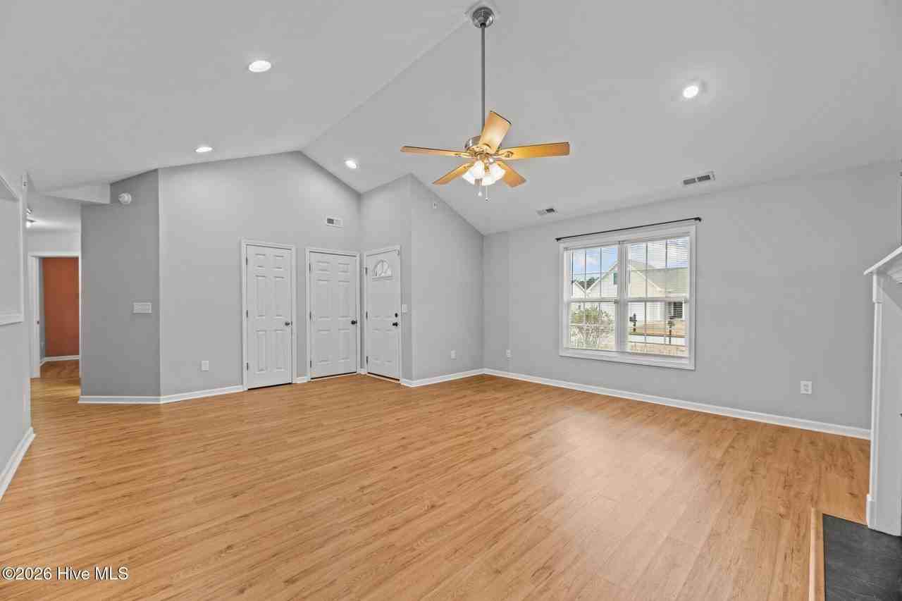 180 Crooked Run Dr - Photo 7 of 30