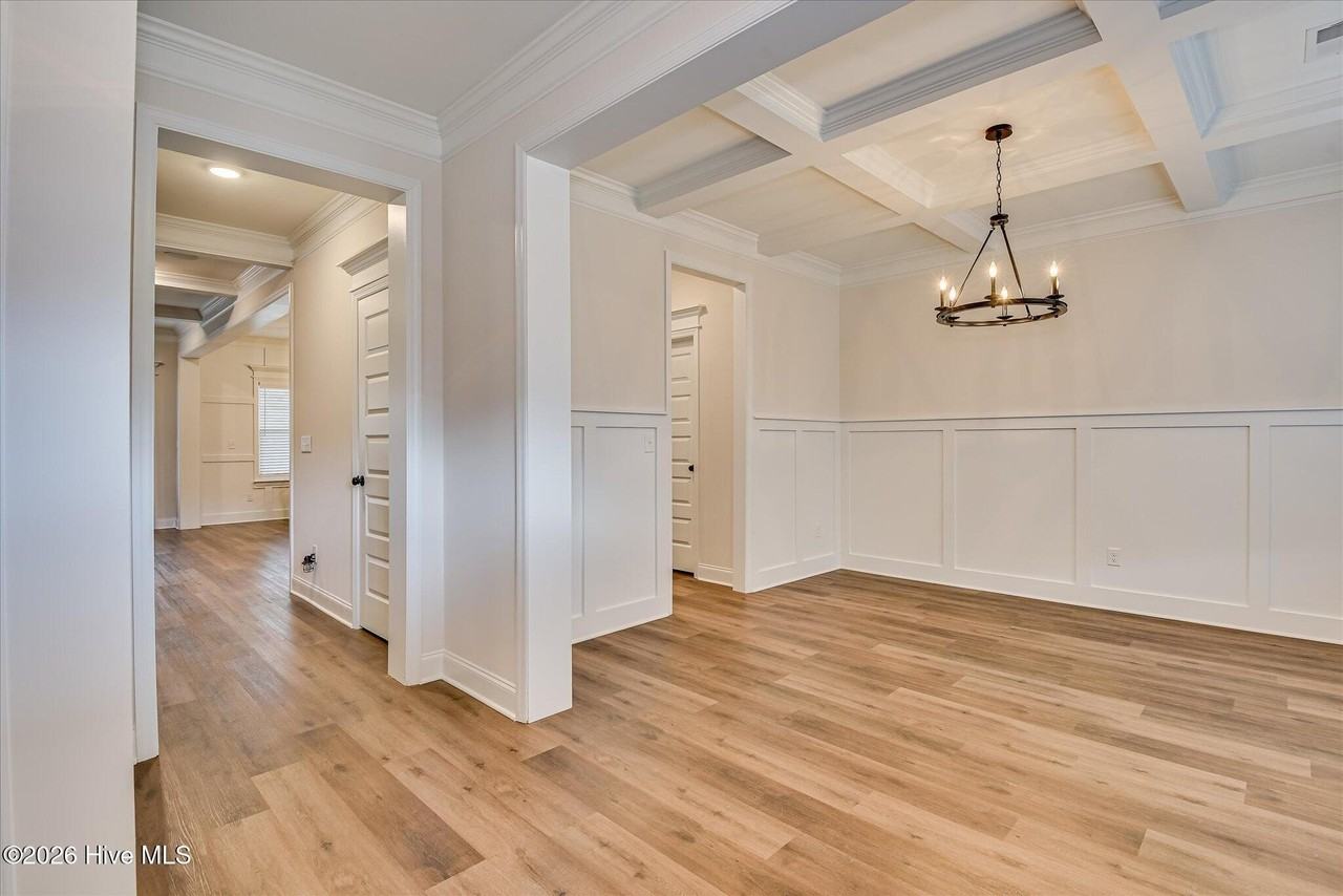 3472 Hilltop Trl - Photo 6 of 50