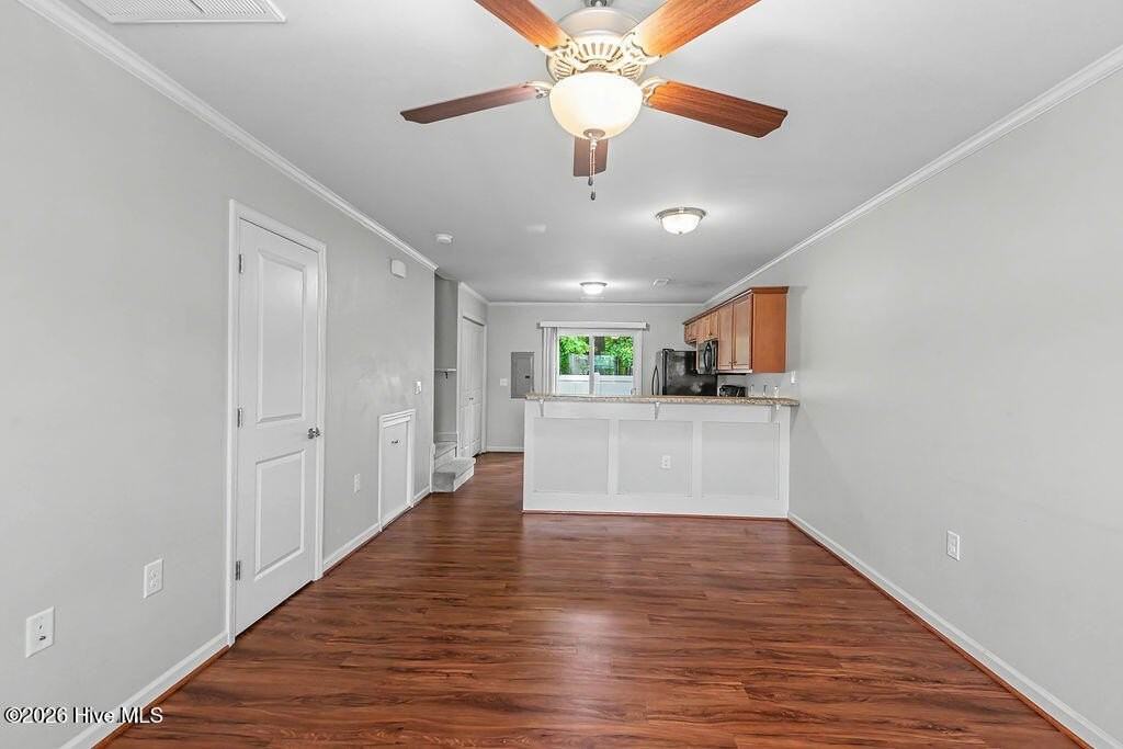 403 Sullivan Loop Rd - Photo 3 of 20